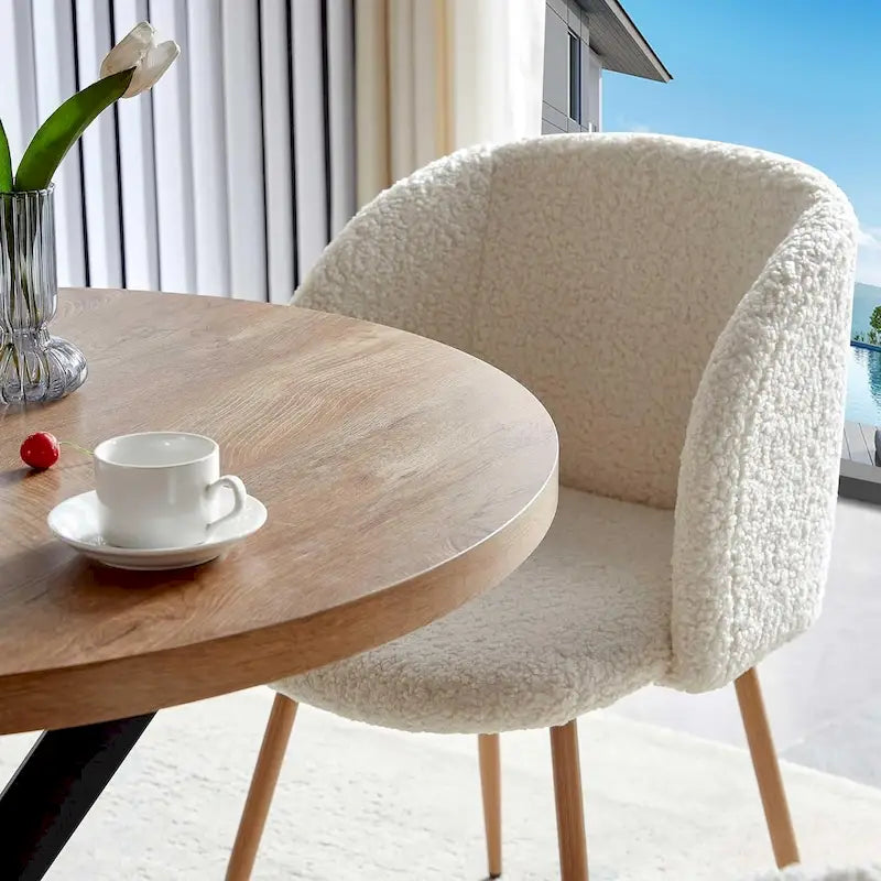 Round Dining Table Set for 4 with Sherpa Chairs, Natural Wood Grain